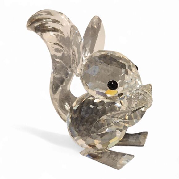 Vintage Swarovski Crystal Squirrel Holding Nut Figurine 7662, RETIRED Swan Stamp - Picture 2 of 8